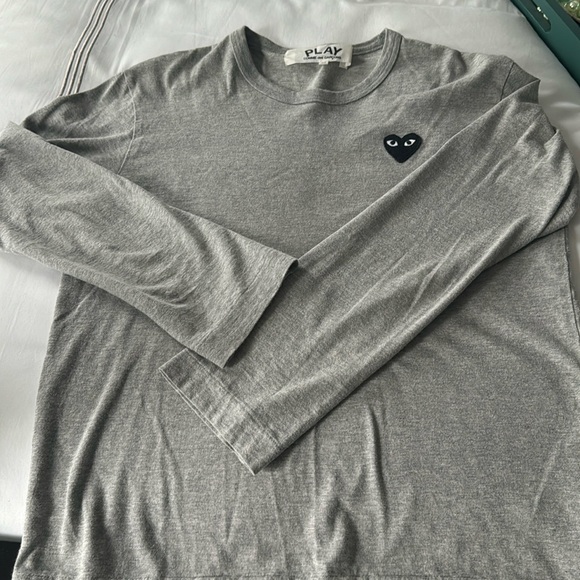 CDG crewneck shirt Size M - Picture 1 of 2